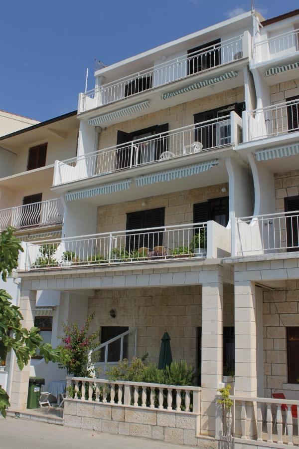 Apartments By The Sea Podgora, Makarska - 6713 Екстер'єр фото