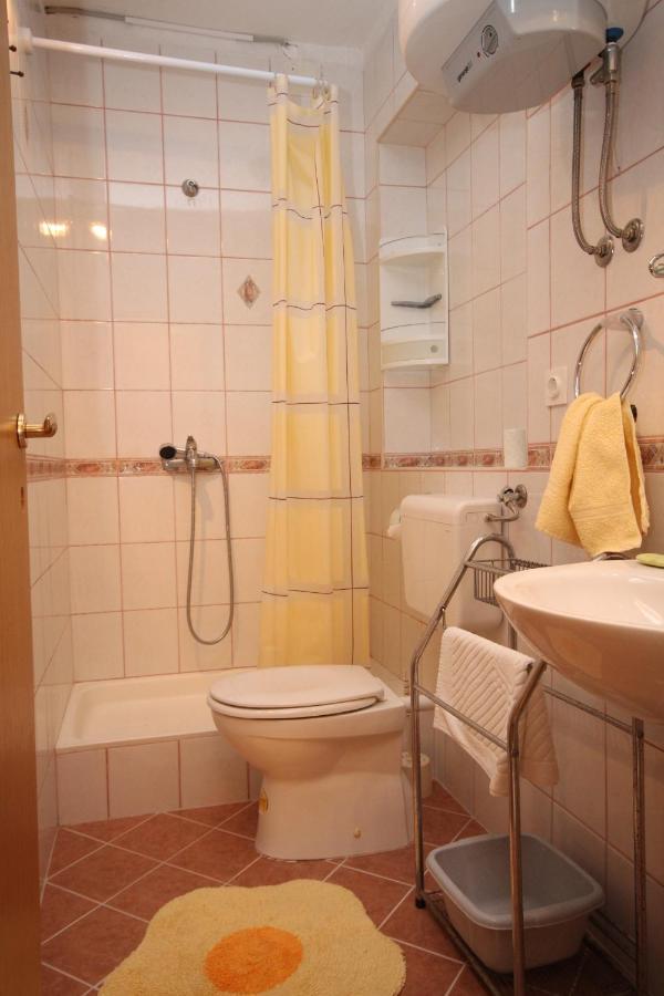 Apartments By The Sea Podgora, Makarska - 6713 Екстер'єр фото