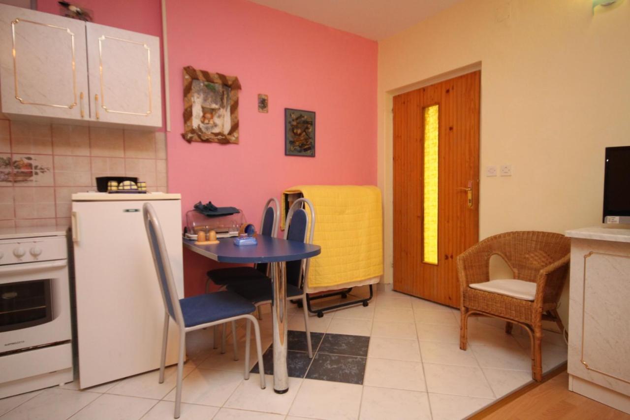 Apartments By The Sea Podgora, Makarska - 6713 Екстер'єр фото